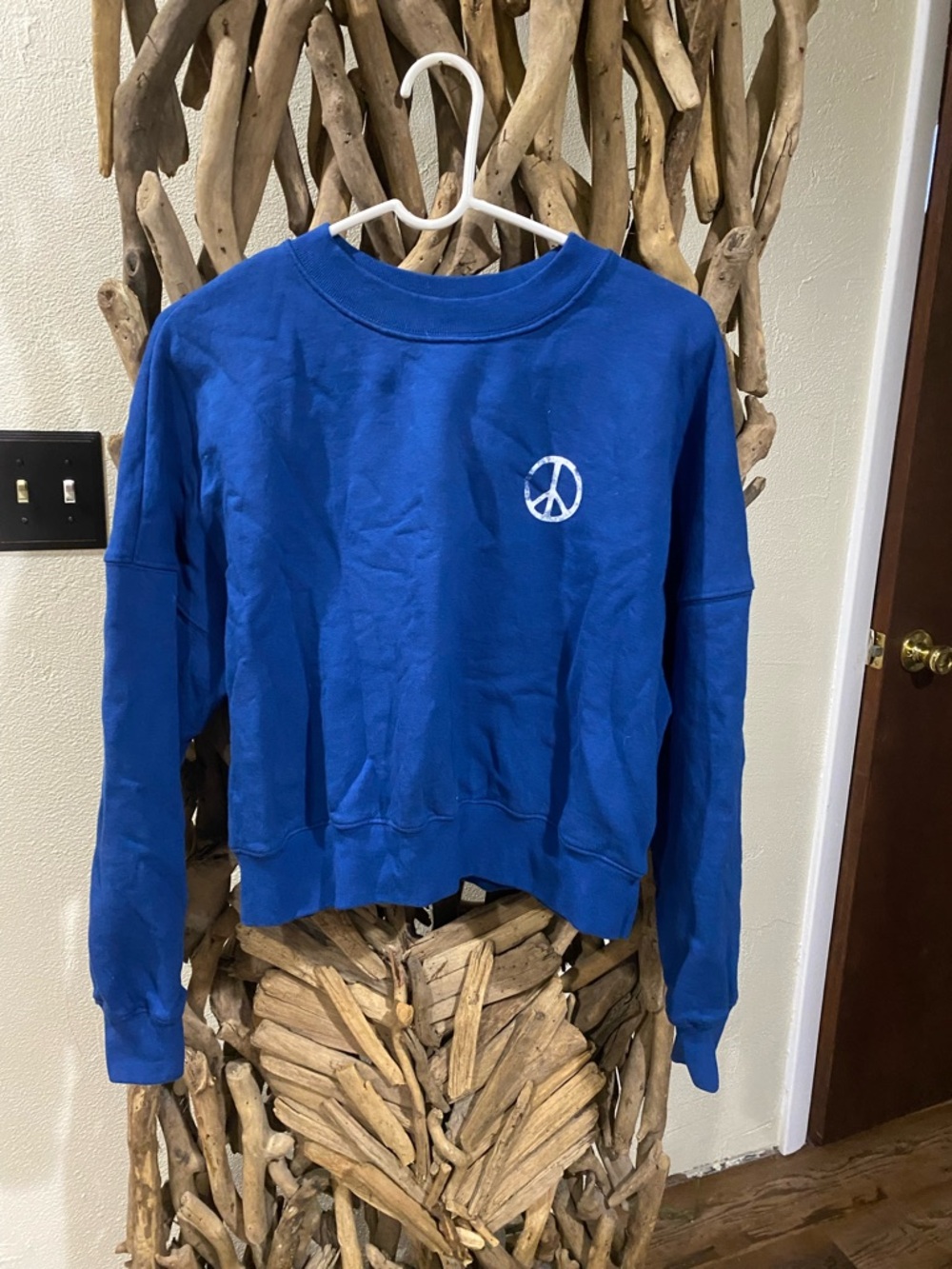 Spiritual Gangster Royal Blue Peace Sign Cropped Sweatshirt